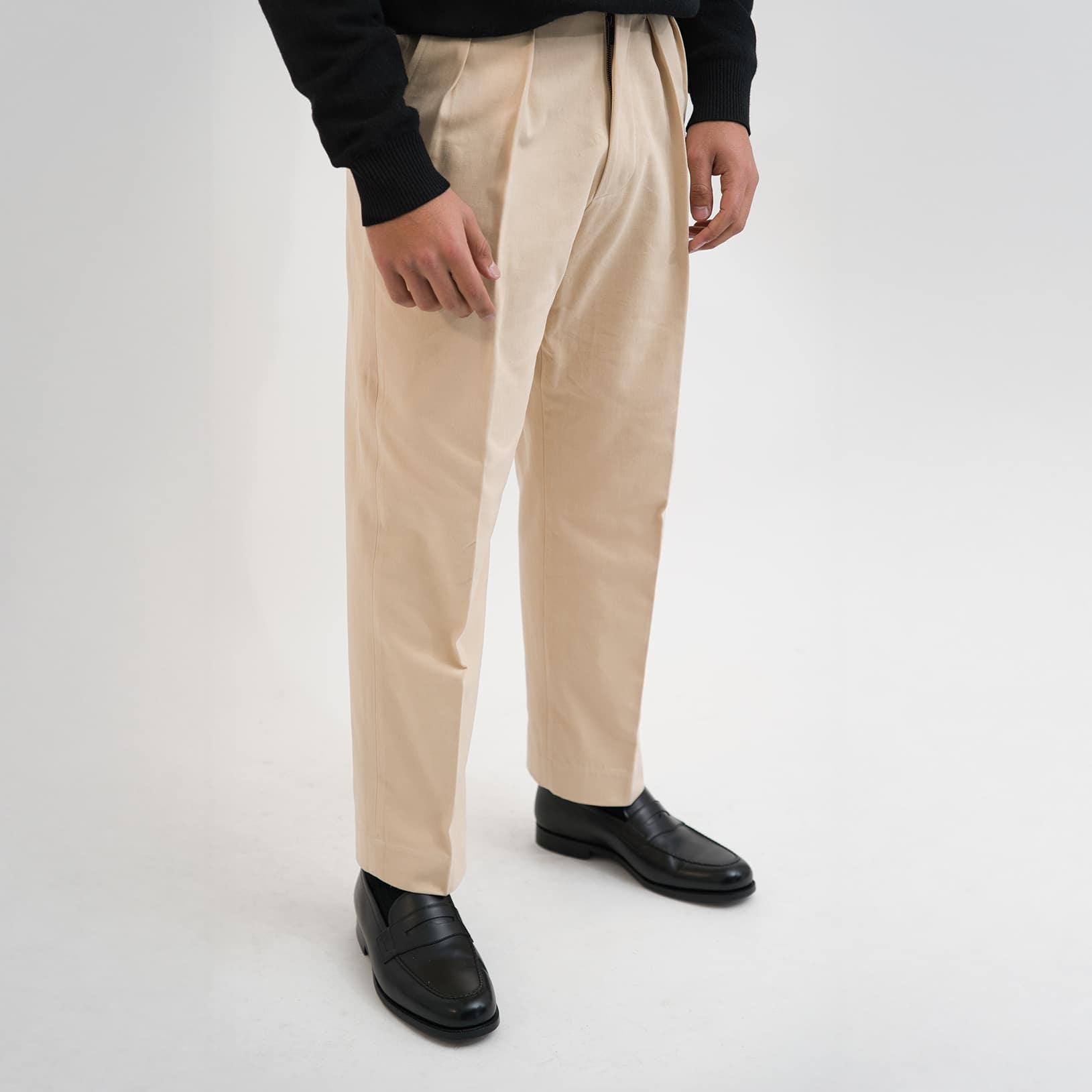 Pantalon homme haut de gamme beige pour cuisses larges - Fostoni